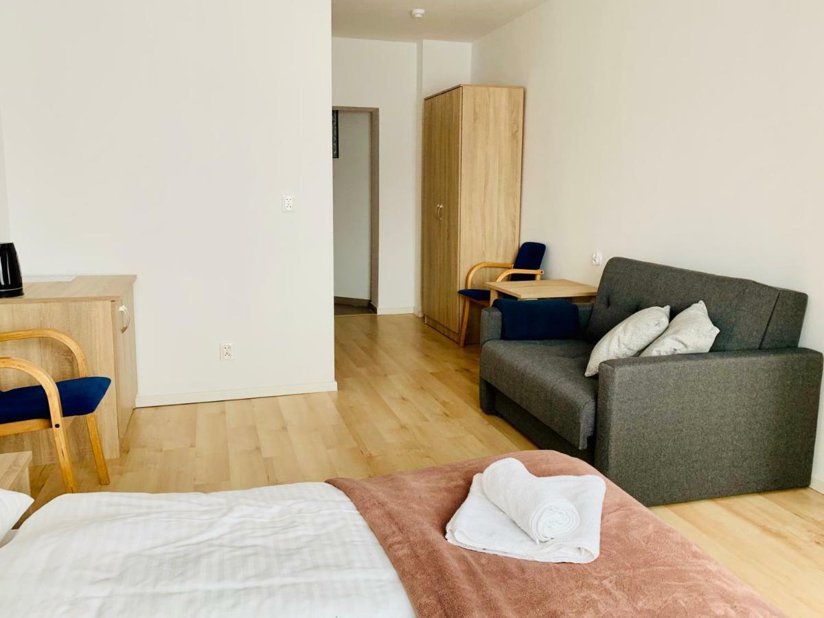 Azalia Bed & Breakfast อุสตรอเนียมอร์สเกีย ภายนอก รูปภาพ